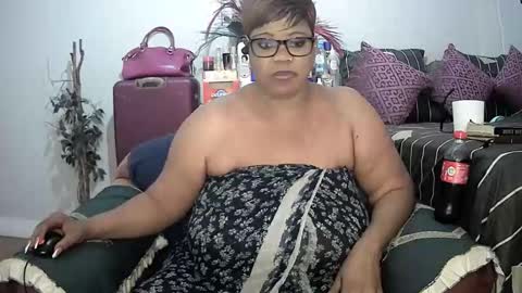 Snapshot of itumeleng74 chatting on 24, 1, 2025 itumeleng74 online show from 24, 1, 2025