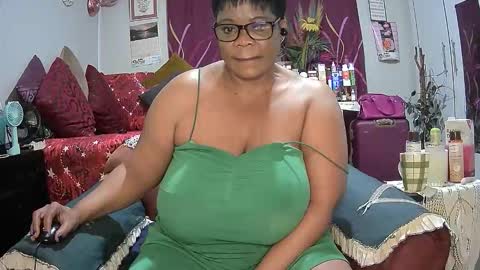 Snapshot of itumeleng74 chatting on 16, 10, 2025 itumeleng74 online show from 16, 10, 2025