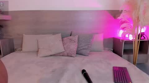 ivana_hall online show from 25, 9, 2025