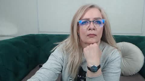 ivanacharm online show from 3, 5, 2026
