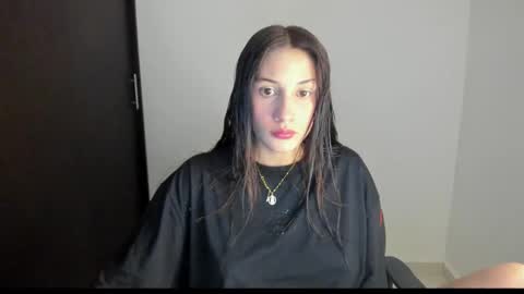 ivanna_essis online show from 7, 1, 2025