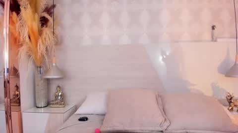 Ivannaanggel online show from 2, 12, 2025