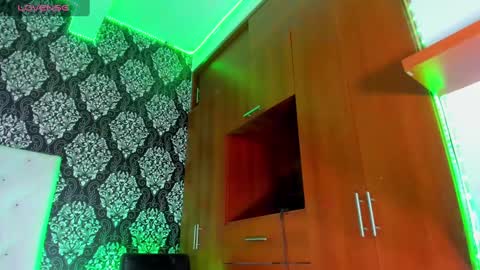 ivannapretyts online show from 31, 12, 2024