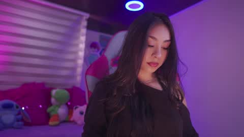 iveet  online show from 5, 11, 2025