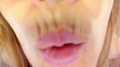 IVETTE online show from 4, 1, 2025