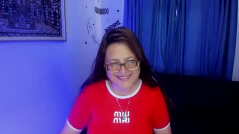 Snapshot of ivette_shaira chatting on 8, 6, 2026 IVETTE online show from 8, 6, 2026