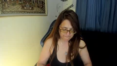 Snapshot of ivette_shaira chatting on 15, 7, 2026 IVETTE online show from 15, 7, 2026