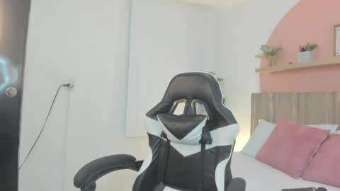 I V E T T E online show from 23, 5, 2026