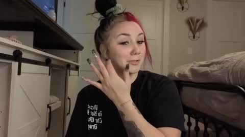 Snapshot of iveyjade33 chatting on 24, 10, 2025 ivey jade online show from 24, 10, 2025