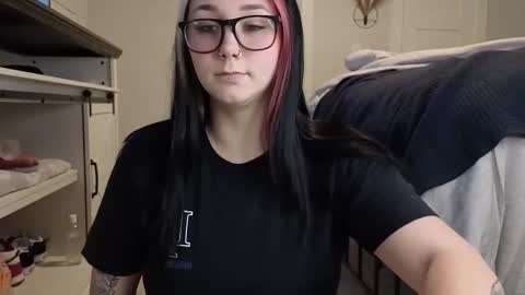 Snapshot of iveyjade33 chatting on 29, 10, 2025 ivey jade online show from 29, 10, 2025