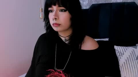 Ivi jones online show from 2, 5, 2026