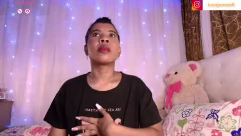 Snapshot of ivonjoness chatting on 13, 5, 2026 Ivon Miss Jones online show from 13, 5, 2026
