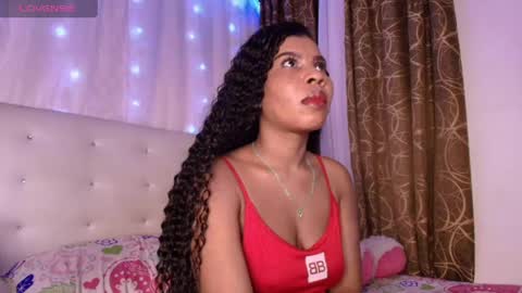 Snapshot of ivonjoness chatting on 24, 5, 2026 Ivon Miss Jones online show from 24, 5, 2026