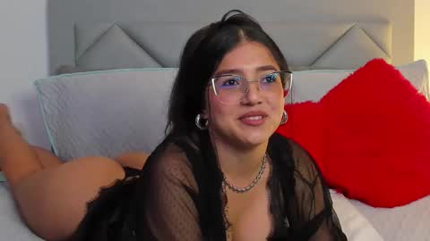 Snapshot of ivonne_lennox chatting on 25, 2, 2025 Ivonne Lennox online show from 25, 2, 2025