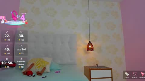 Snapshot of ivonneparker6 chatting on 18, 9, 2025 IVONE   online show from 18, 9, 2025