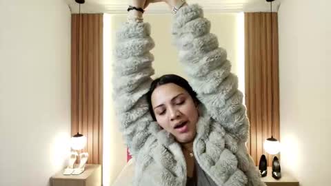 Snapshot of ivonneross_ chatting on 19, 2, 2026 I V O N N E R O S S online show from 19, 2, 2026