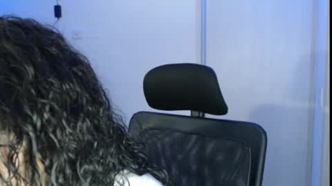 Snapshot of ivonny111 chatting on 17, 10, 2025 ivonny111 online show from 17, 10, 2025