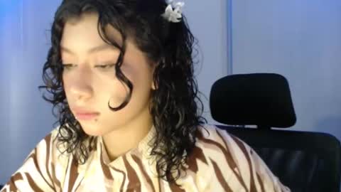 Snapshot of ivonny111 chatting on 22, 10, 2025 ivonny111 online show from 22, 10, 2025