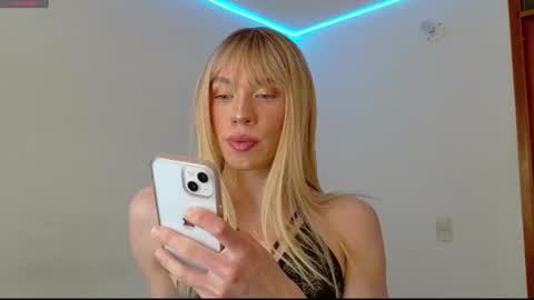 Snapshot of ivonnybonita_ chatting on 22, 12, 2025 Ivonny online show from 22, 12, 2025