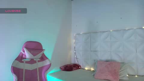 Ivonny online show from 27, 4, 2026
