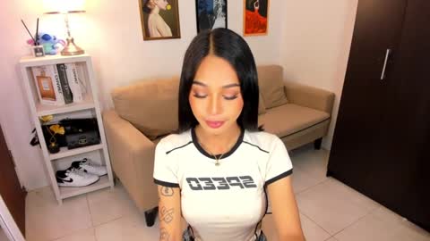 kirstenelsie online show from 17, 2, 2025