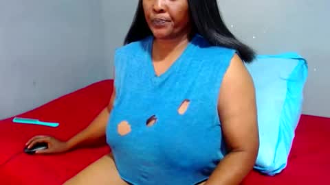 Snapshot of ivorytits48 chatting on 13, 1, 2025 IVORYTITS48 online show from 13, 1, 2025