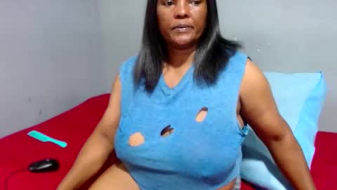 Snapshot of ivorytits48 chatting on 17, 1, 2025 IVORYTITS48 online show from 17, 1, 2025