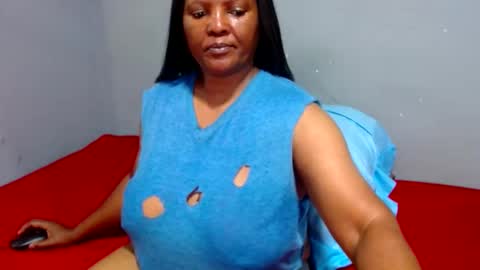 Snapshot of ivorytits48 chatting on 5, 2, 2025 IVORYTITS48 online show from 5, 2, 2025