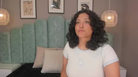 Ivy and Molly online show from 10, 9, 2025