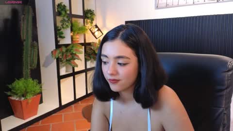 Snapshot of ivy_gail chatting on 16, 11, 2025 IVY online show from 16, 11, 2025