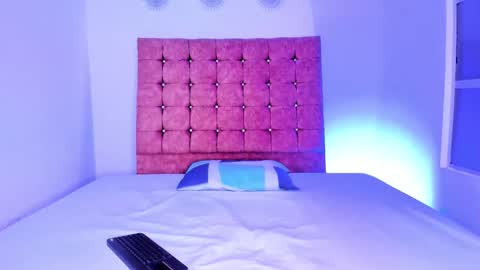 Ivy Rae online show from 18, 12, 2025