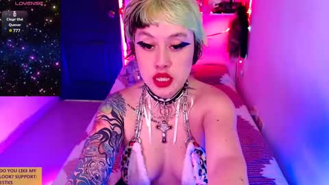 Snapshot of ivy_rosse chatting on 27, 2, 2025 You can find more of me here online show from 27, 2, 2025