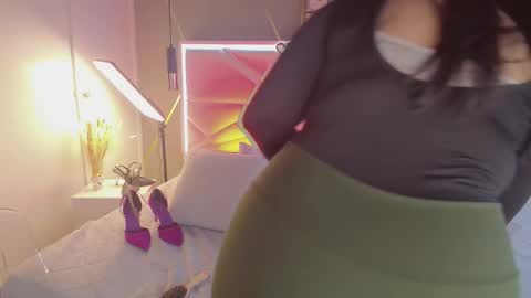 Snapshot of ivy_soul chatting on 12, 10, 2025 IVY online show from 12, 10, 2025