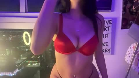 ivy and winter online show from 16, 2, 2026