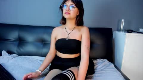 IVY GOTH online show from 3, 2, 2026