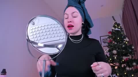 IVY - Follow me 3 online show from 5, 1, 2025