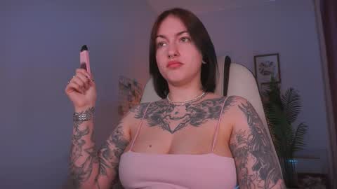 IVY - Follow me 3 online show from 25, 2, 2025