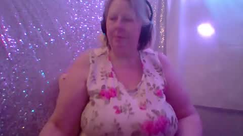 ivyjane3522 online show from 3, 5, 2026