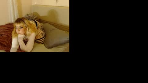 Snapshot of ivyluxofficial chatting on 14, 4, 2026 Ivy online show from 14, 4, 2026