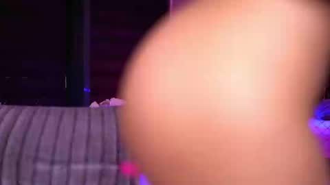 IvyRowa online show from 14, 2, 2025