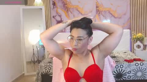 ivyshine7 online show from 4, 6, 2026