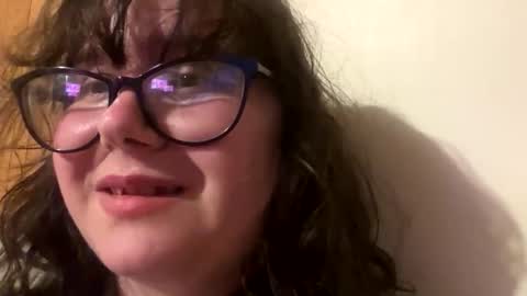 IvyySinn online show from 5, 4, 2026