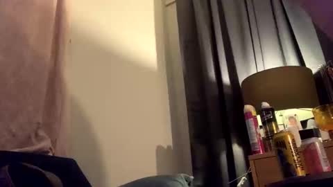 iwantu1230 online show from 18, 10, 2025