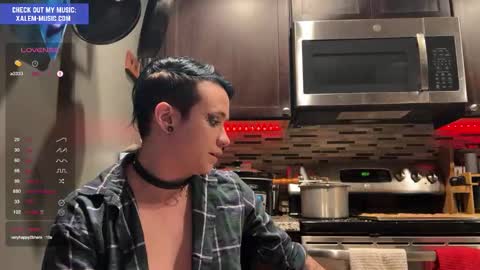 Muse hethey online show from 25, 12, 2024