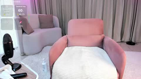 Snapshot of ixchelcherry chatting on 10, 6, 2026 Ixchel online show from 10, 6, 2026