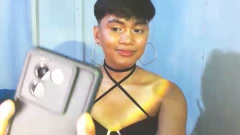 Snapshot of iya143 chatting on 2, 10, 2025 iya143 online show from 2, 10, 2025