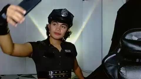 Snapshot of iya143 chatting on 6, 11, 2025 iya143 online show from 6, 11, 2025