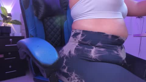 Snapshot of izaro_22 chatting on 4, 2, 2026 Iza online show from 4, 2, 2026