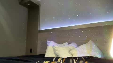 Snapshot of izcah_g chatting on 12, 1, 2025 Izcah online show from 12, 1, 2025