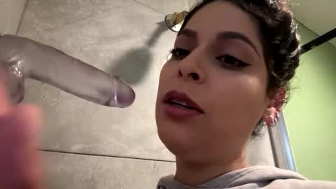 Snapshot of izcah_g chatting on 31, 1, 2025 Izcah online show from 31, 1, 2025